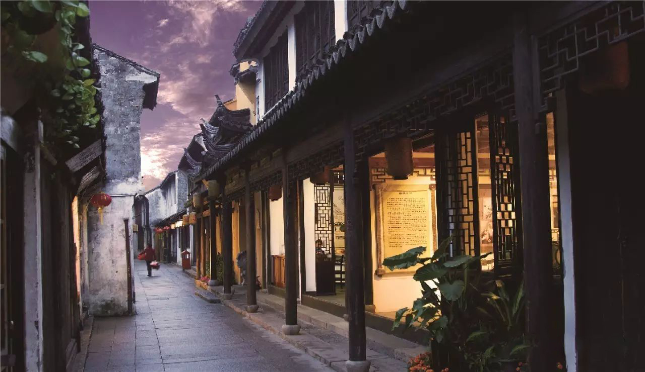 文(wén)化街(jiē)上，又(yòu)見十二坊 